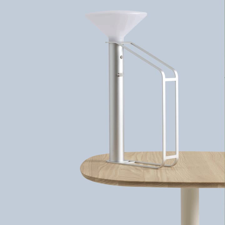 Piton Portable bordlampe, aluminium Muuto