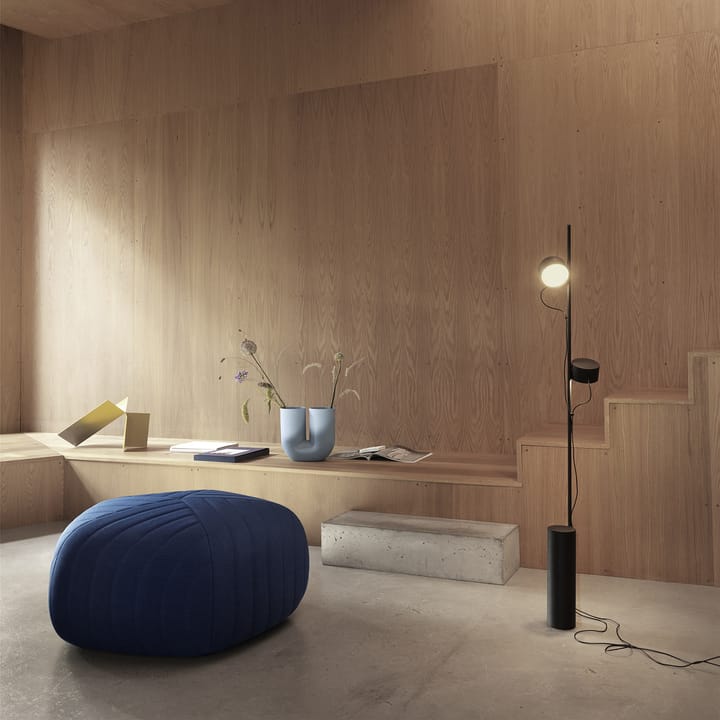 Post gulvlampe, Sort Muuto