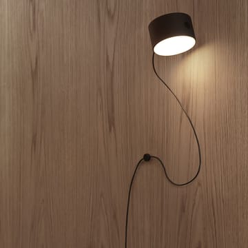 Post ledningsbeslag til væglampe - Sort - Muuto