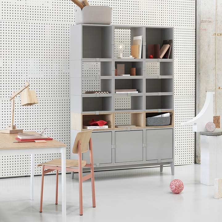 Stacked 2.0 hyldesystem med rygskive, small, eg Muuto