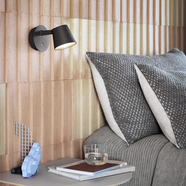 Tip væglampe, Black Muuto