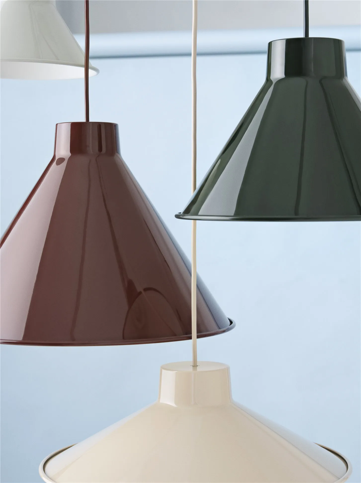 Top loftslampe Ø21 cm, Mørkegrøn Muuto