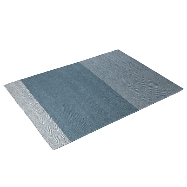 Varjo tæppe 170 x 240 cm - blå - Muuto