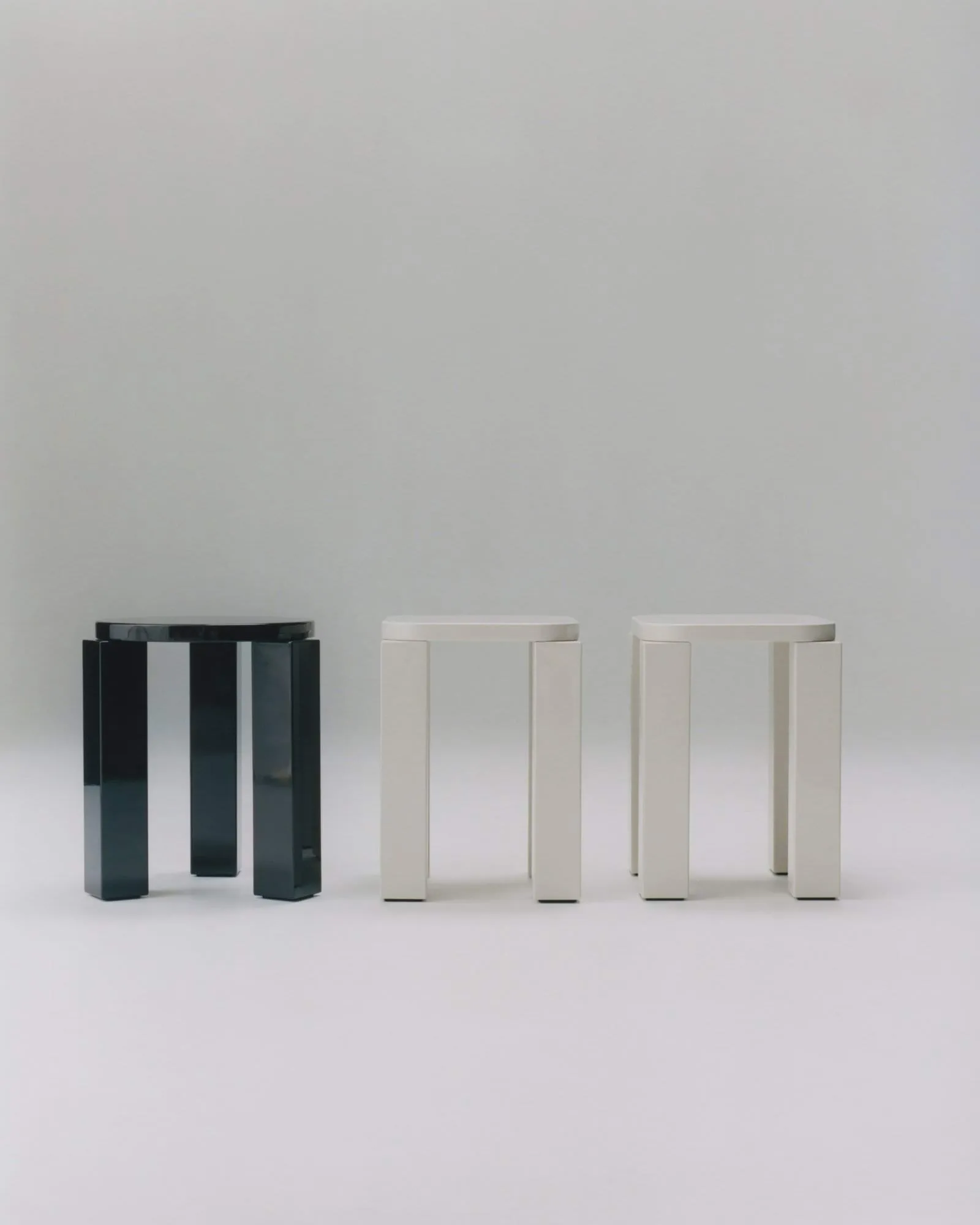 Atlas skammel, Creme New Works