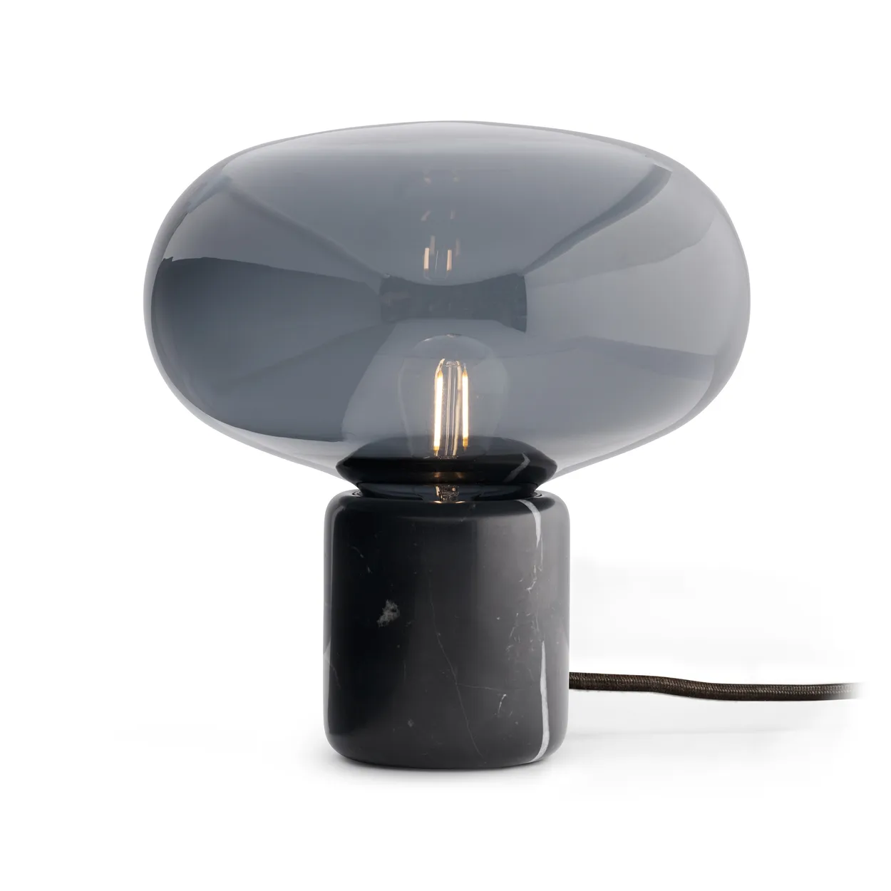 New Works Karl-Johan bordlampe Black marquina/Smoked glass