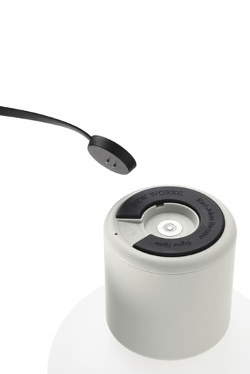 Karl-Johan bordlampe bærbar - Light grey - New Works