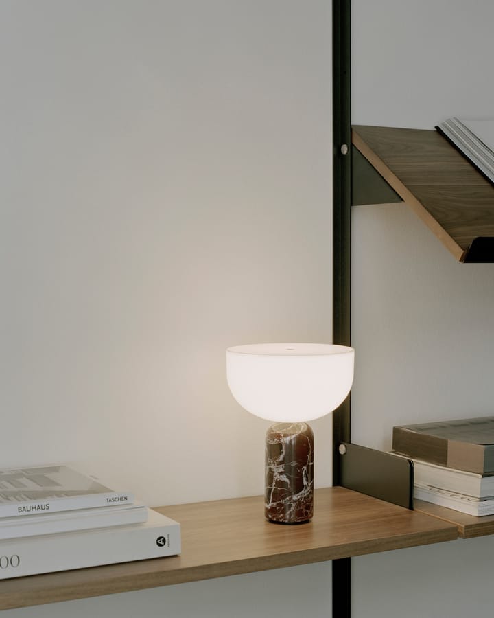 Kizu bærbar bordlampe, Rosso Levanto New Works