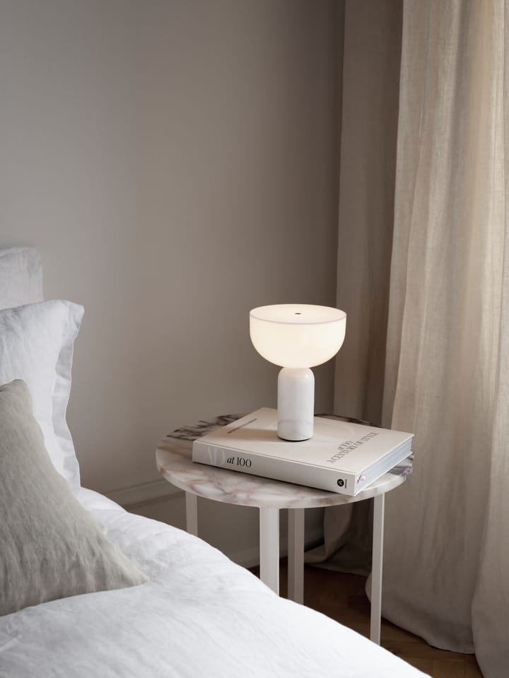 Kizu bærbar bordlampe, White marble New Works