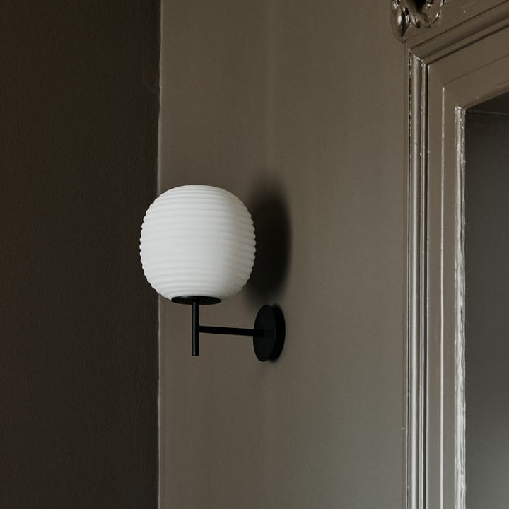 Lantern væglampe small, Frosted white opal glass New Works