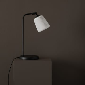 Material bordlampe - White marble - New Works