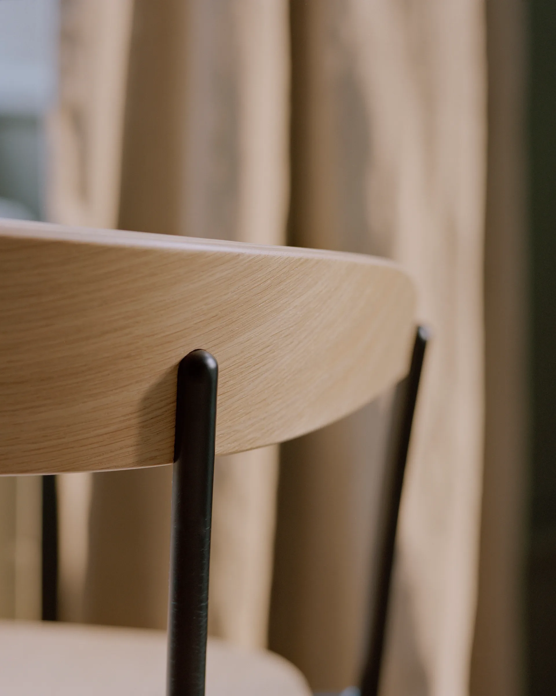 Missing armstol, Eg New Works