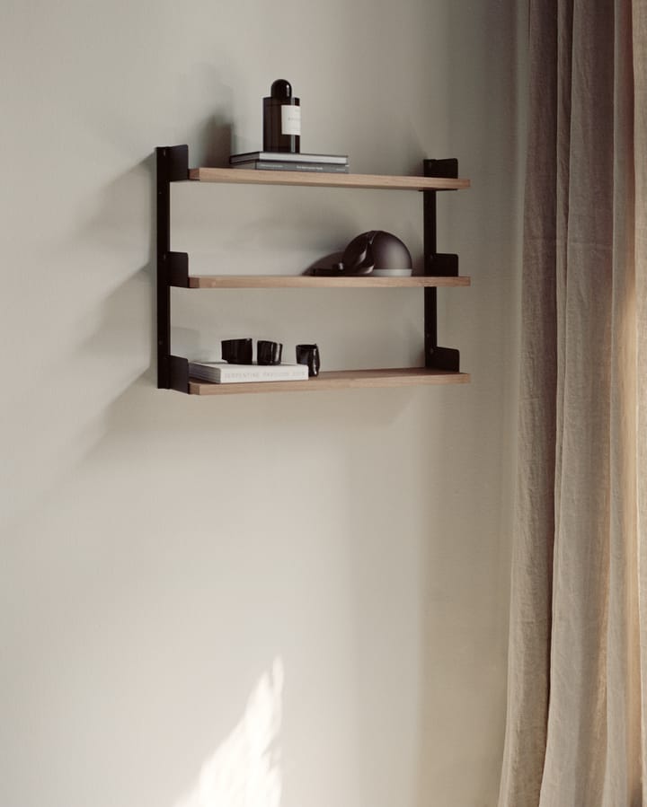 New Works Tea Shelf væghængt hylde 46x62,5 cm, Valnød New Works