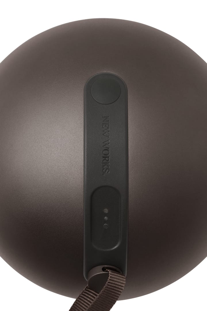 Sphere bærbar lampe, Dark bronze New Works