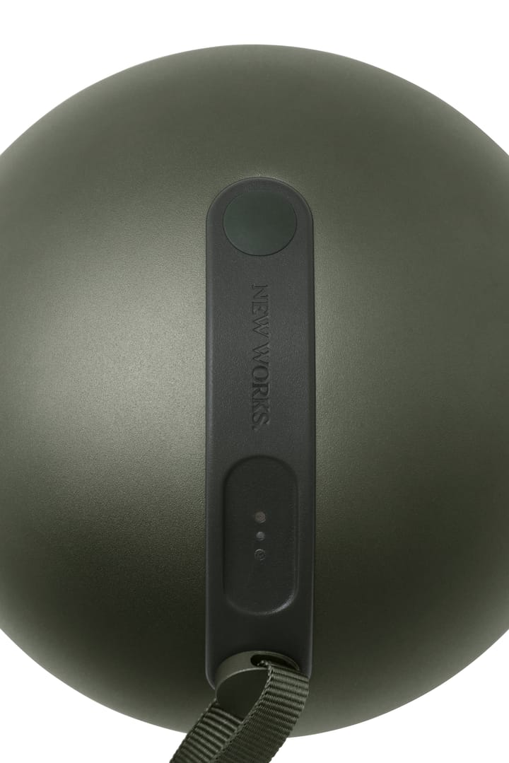Sphere bærbar lampe, Deep green New Works