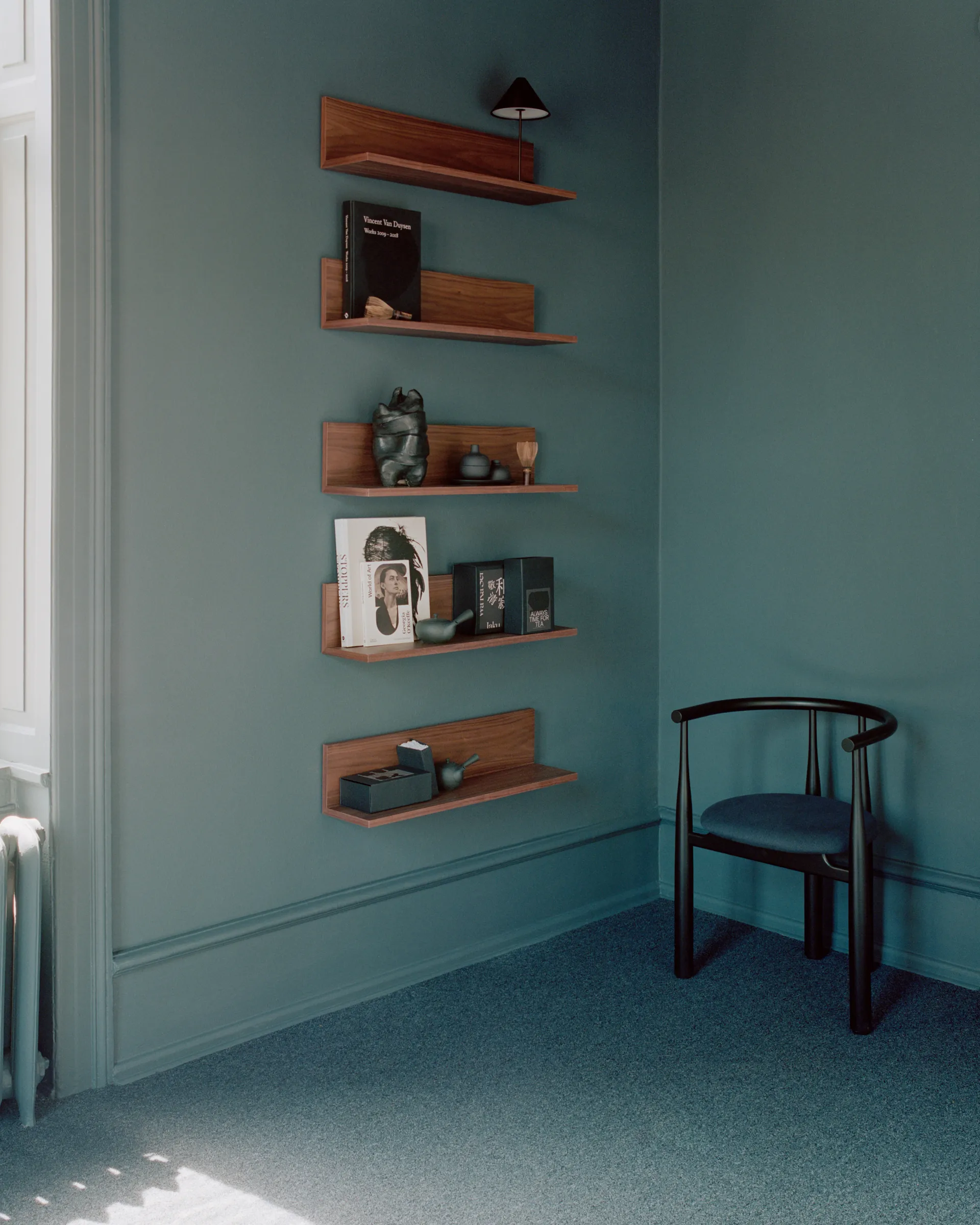 Tana væghylde 75 cm, Valnød New Works