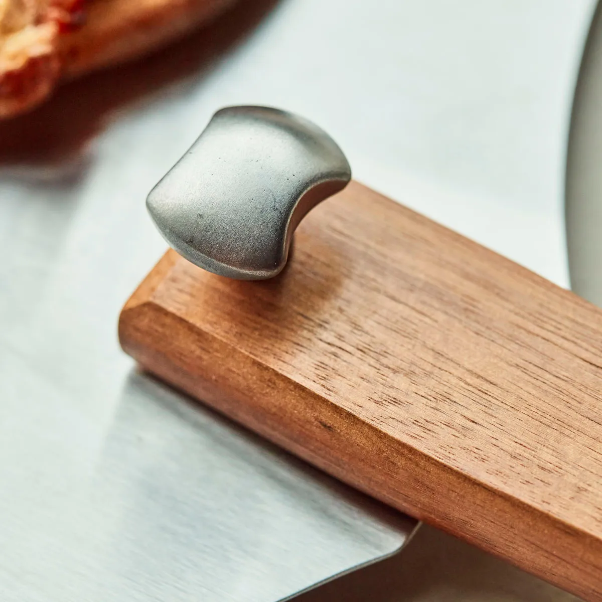 Nicolas Vahé Pizzaspatel, Natur Nicolas Vahé