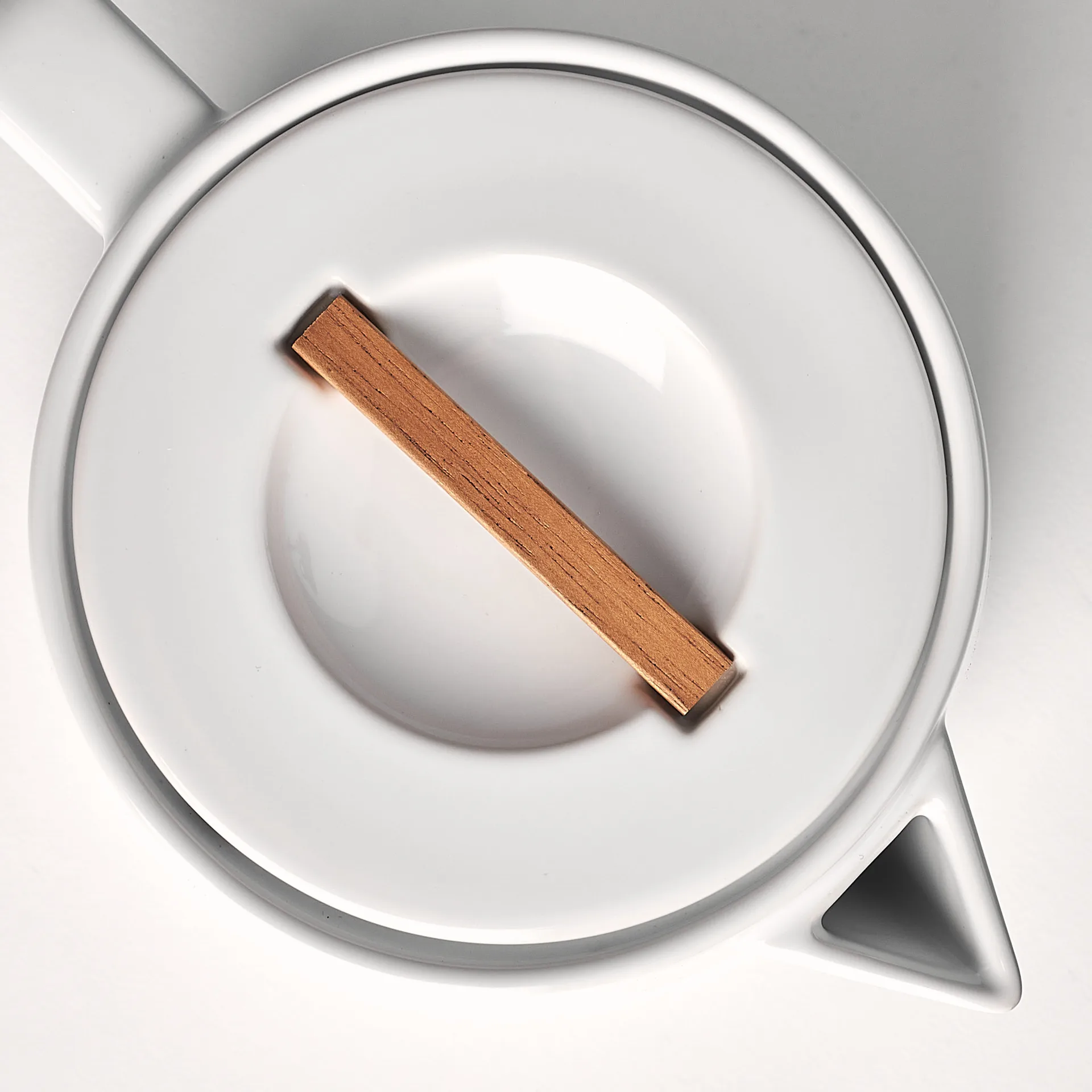 Lines tekande 1,5 liter, hvid NJRD