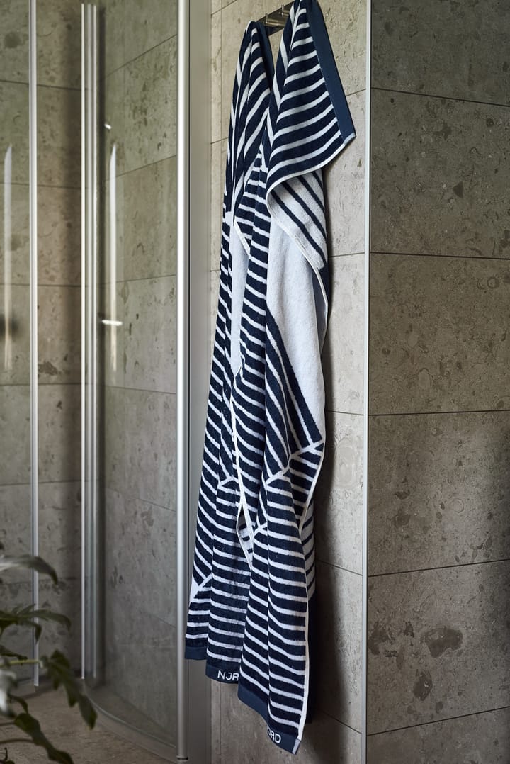 Stripes badehåndklæde 70x140 cm , Blå NJRD