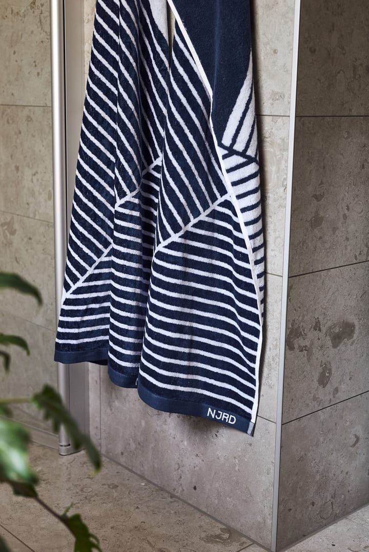 Stripes badehåndklæde 70x140 cm , Blå NJRD