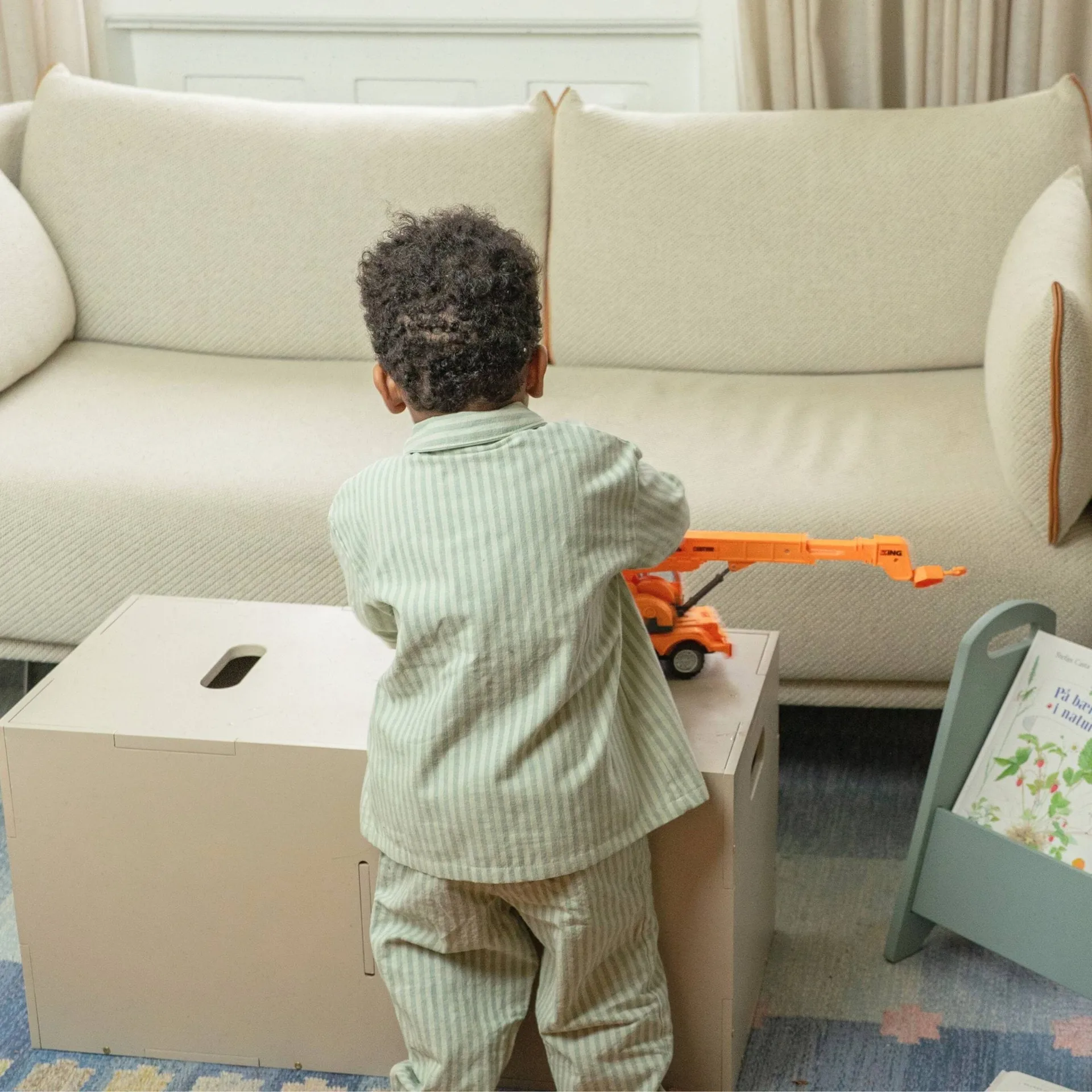 Cube Long opbevaringsboks, Beige Nofred