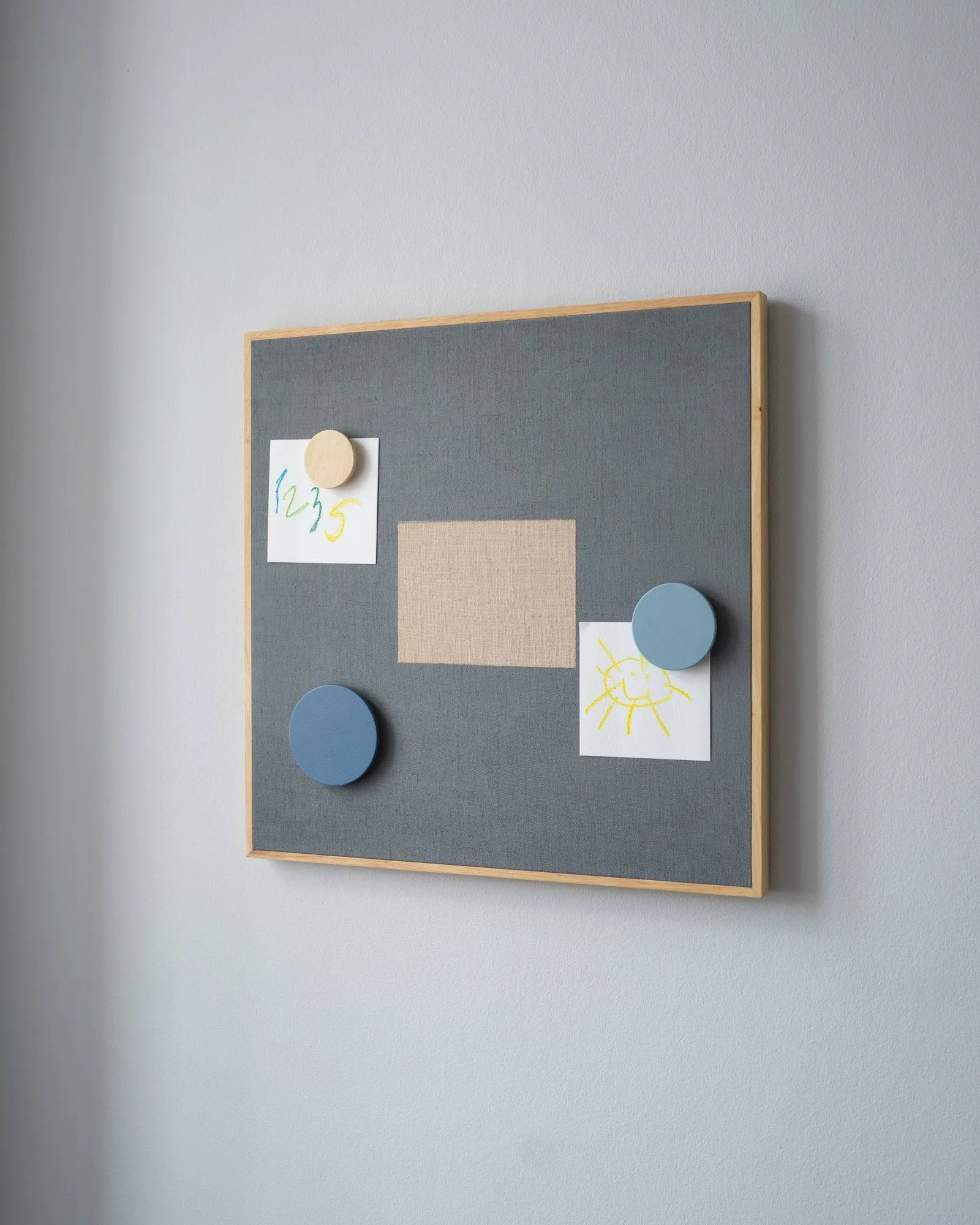 Noticeboard opslagstavle + 3 magneter, Blå Nofred