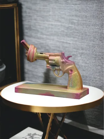 Acne for Peace skulptur 40 cm - Multi - Non Violence