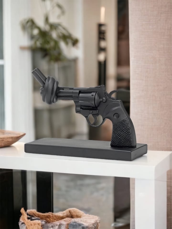 Soft black 19 cm, Sort Non Violence
