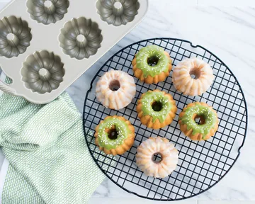 Nordic Ware anniversary bundt bageform sølv - 1,1 L - Nordic Ware