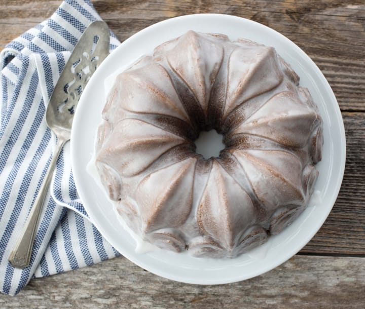 Nordic Ware Fleur De Lis Bundt bageform, 2,4 L Nordic Ware