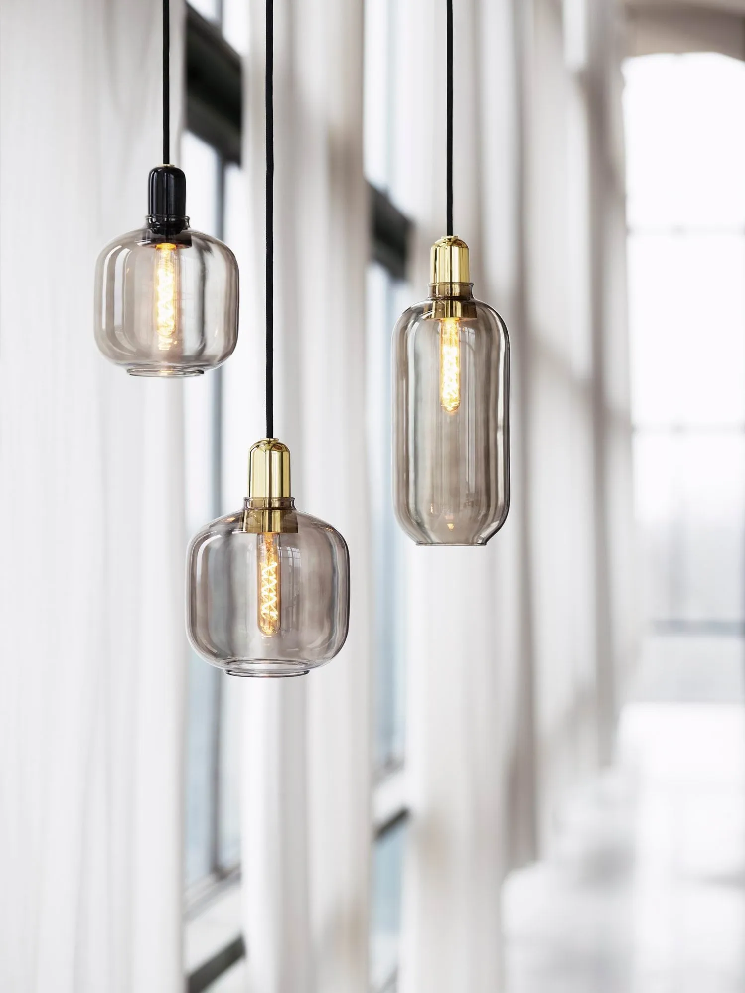 Amp lampe lille, Smoke/Messing Normann Copenhagen