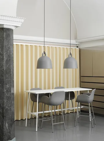 Bell lampe grå - medium - Normann Copenhagen