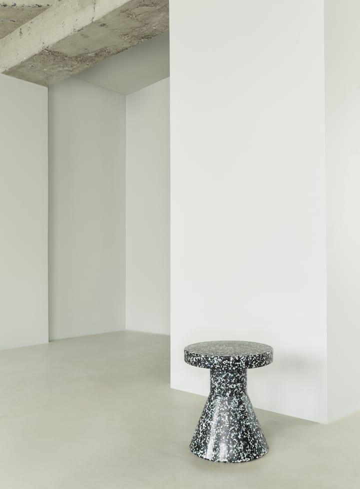 Bit Cone pall, Sort/Hvid Normann Copenhagen