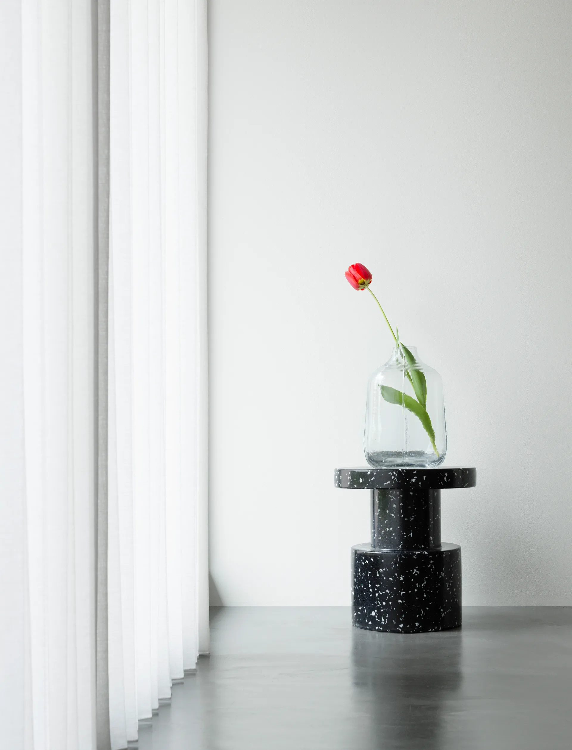 Bit skammel, Sort, Ø36x42 cm Normann Copenhagen