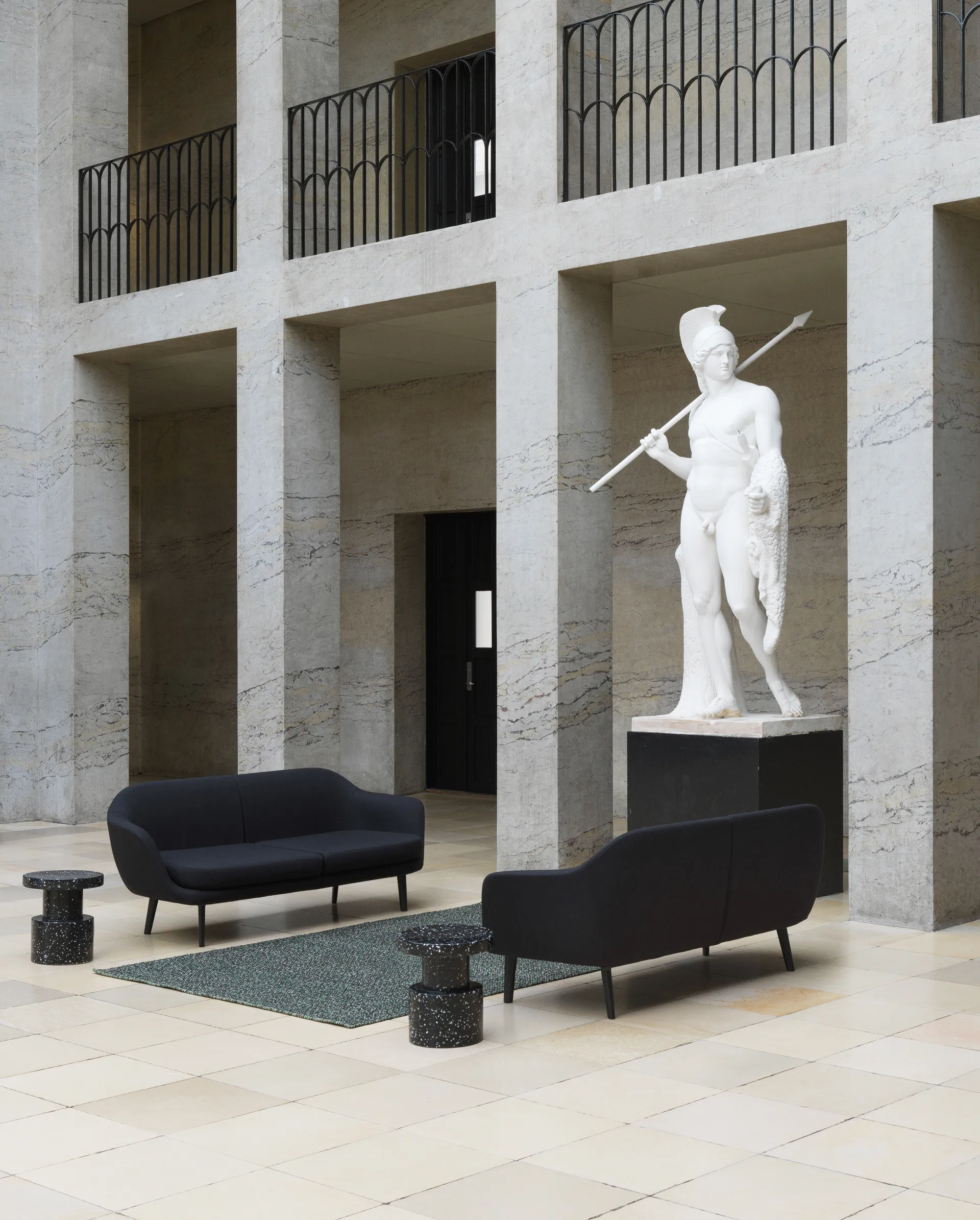 Bit taburet, Sort Normann Copenhagen