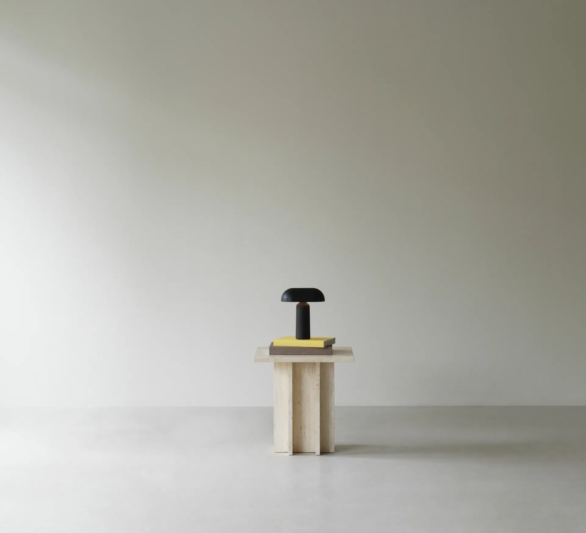 Edge sofabord lille, Travertine Normann Copenhagen
