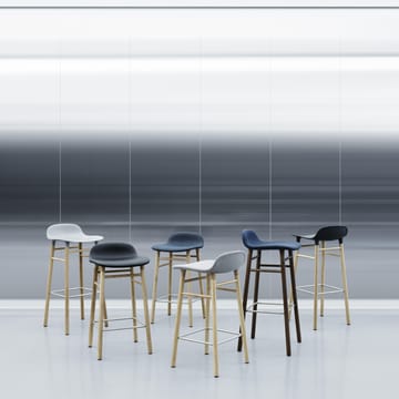 Form Chair barstol egeben - sort - Normann Copenhagen