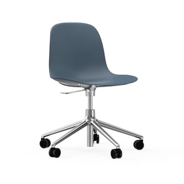 Form chair drejestol, 5W kontorstol - blå, aluminium hjul - Normann Copenhagen