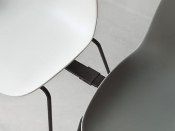 Form Chair stabelbar stol sorte ben 2-pak, hvid - undefined - Normann Copenhagen