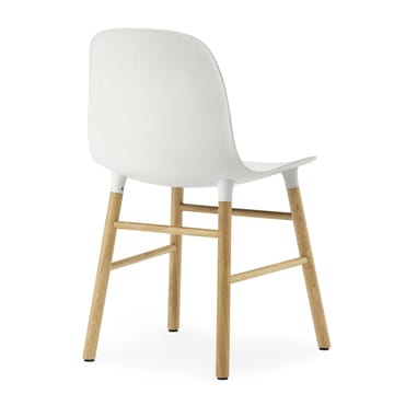 Form Chair stol egeben pakke med to styk 2-pak - hvid-egetræ - Normann Copenhagen