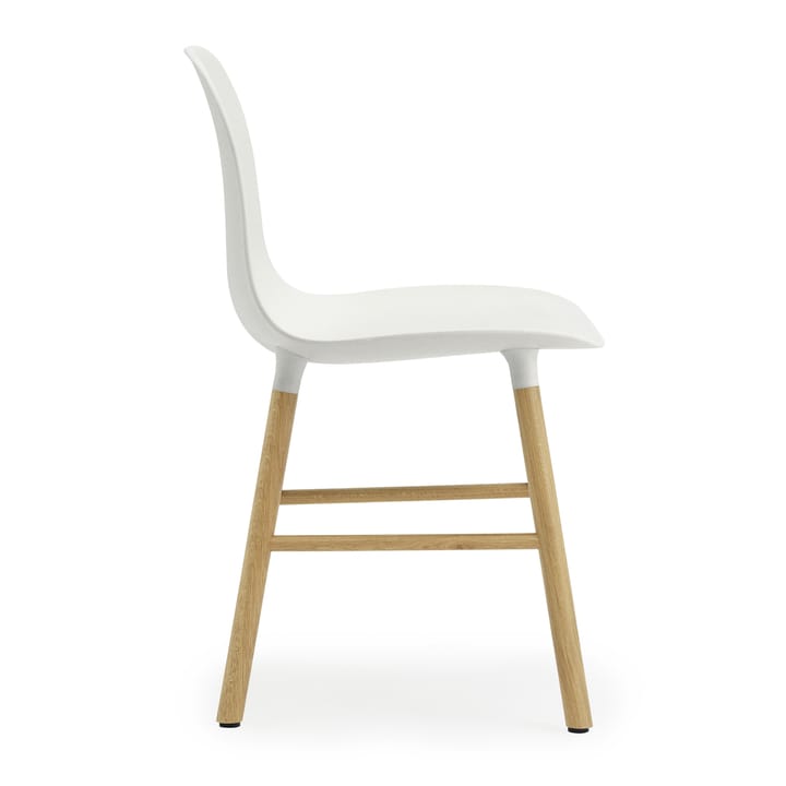 Form Chair stol egeben pakke med to styk 2-pak - hvid-egetræ - Normann Copenhagen