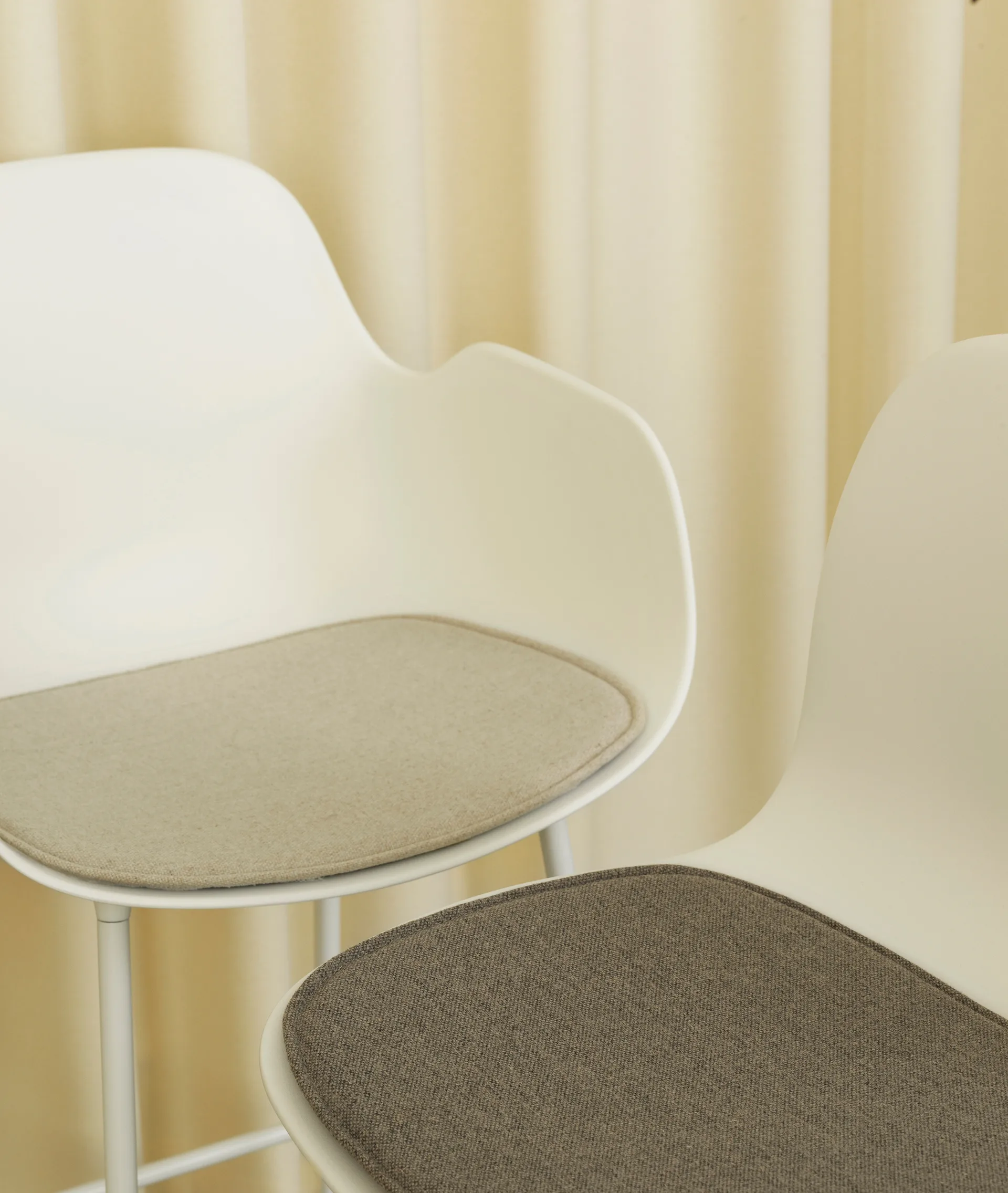 Form stolehynde, Grey MLF26 Normann Copenhagen
