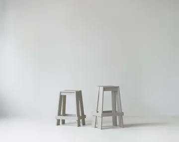 Let barskammel 65 cm - Light Grey - Normann Copenhagen