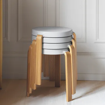 Tap rund skammel - Black, ben i valnød, Ø35x43 cm - Normann Copenhagen