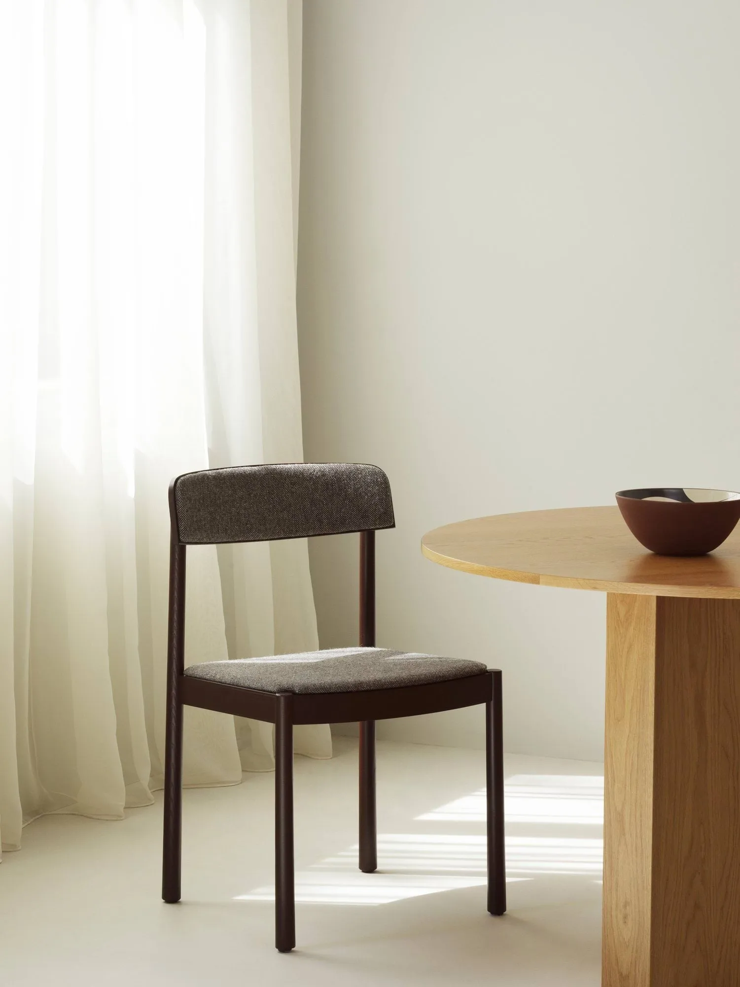 Timb stol, Brown ash Normann Copenhagen