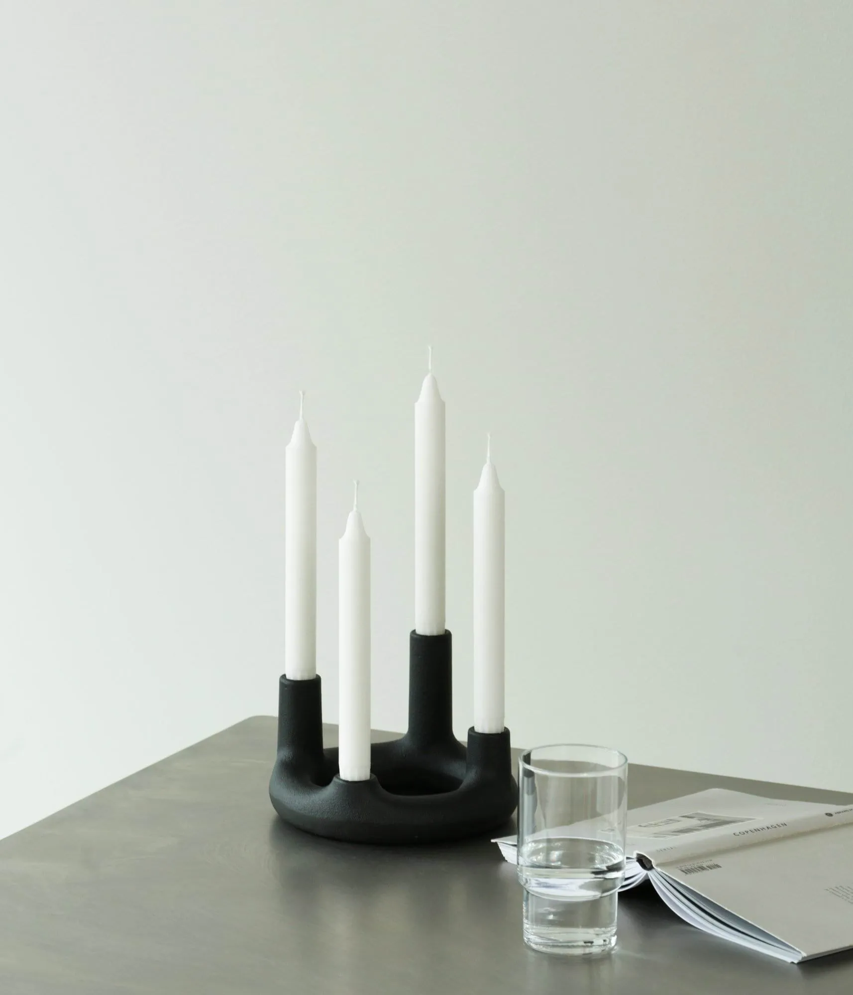 Trin lysestage, Sort, Ø17,7x11,8 cm Normann Copenhagen