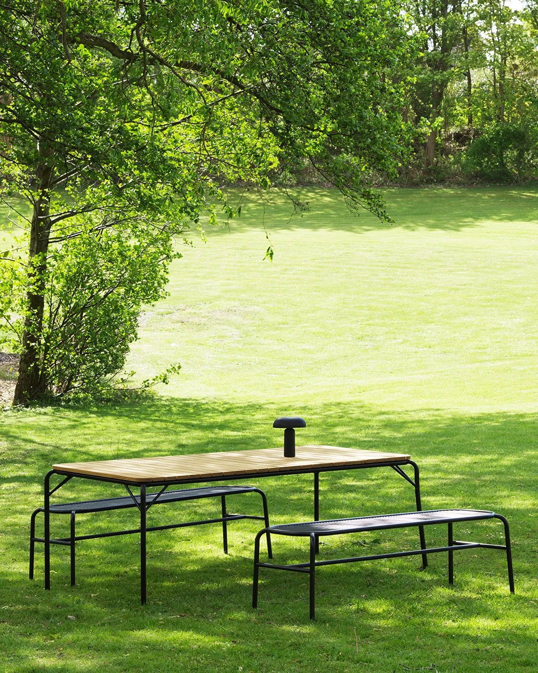 Vig Robinia spisebord 90x200 cm, Black Normann Copenhagen