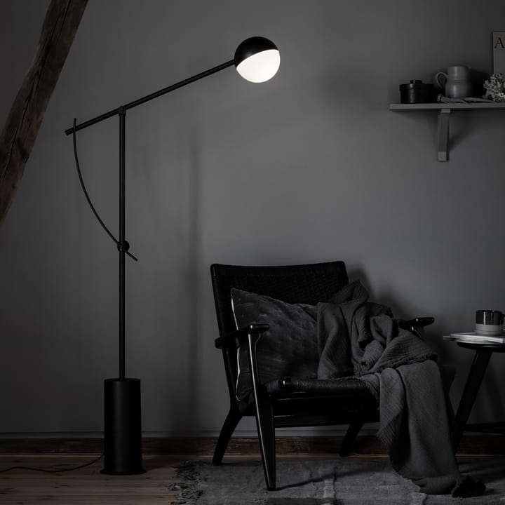 Balancer gulvlampe, black matt Northern