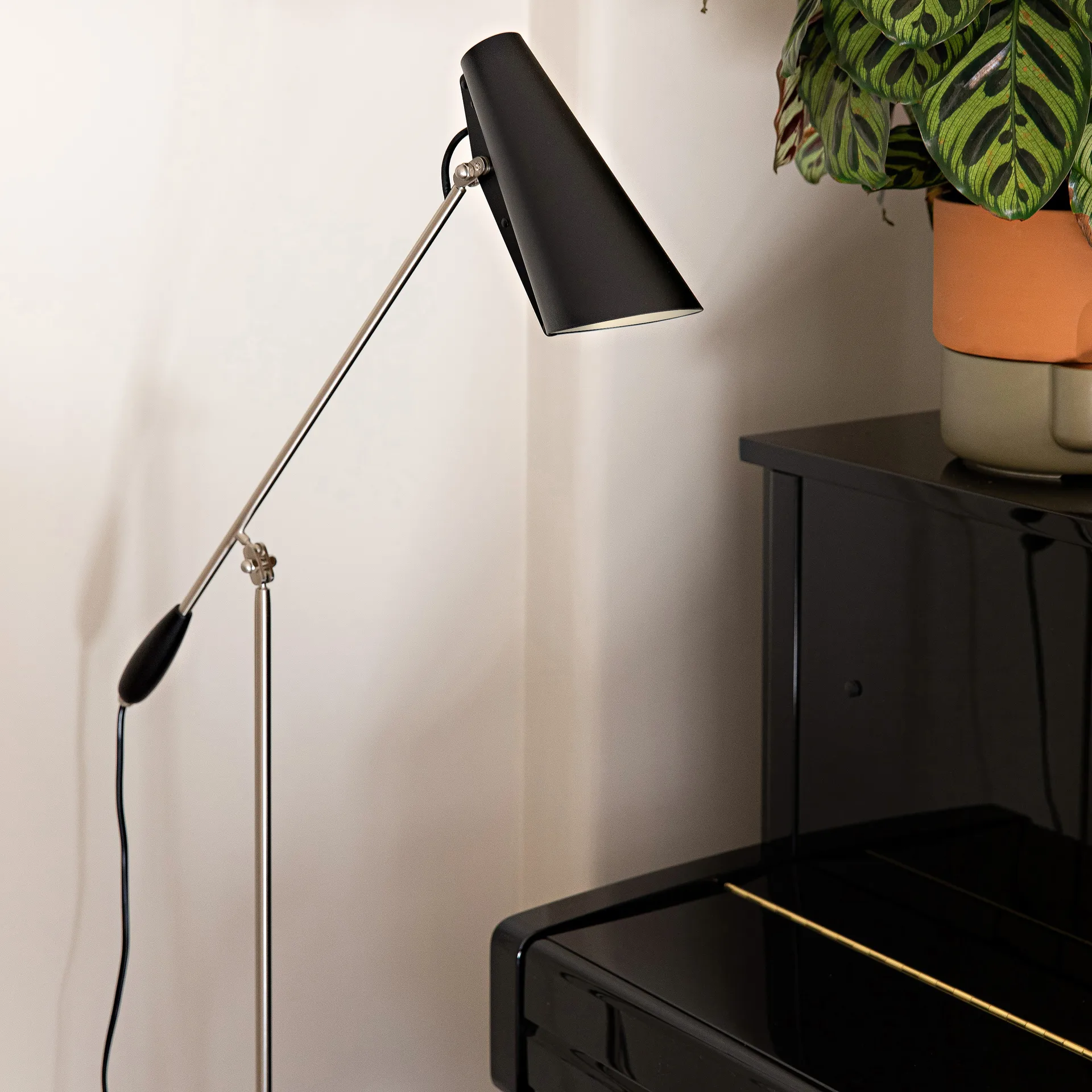 Birdy gulvlampe, Black/Steel Northern