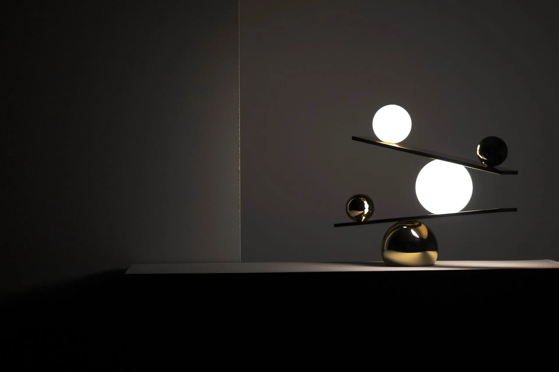 Balance bordlampe, Messing, v2 Oblure