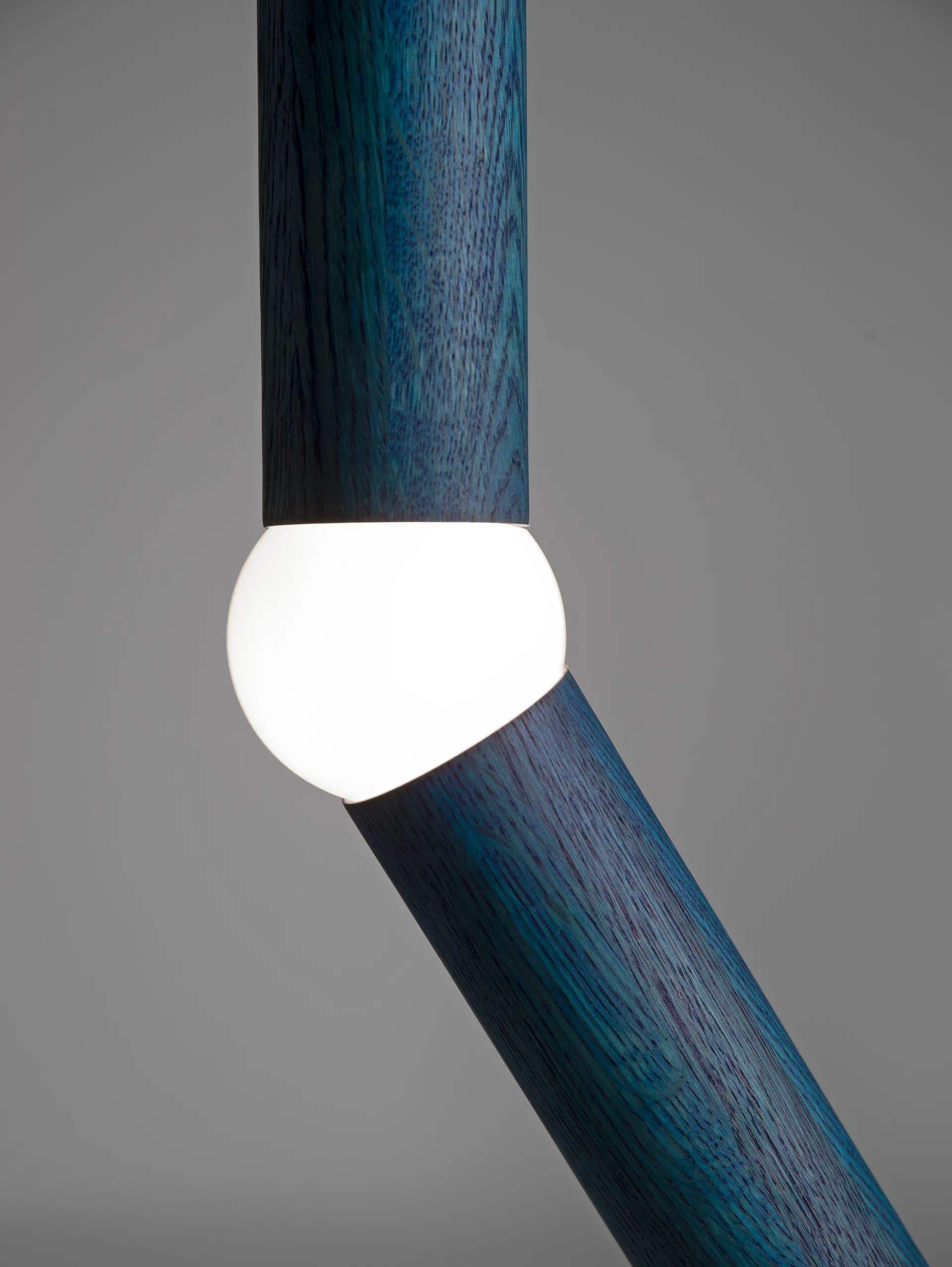 Lightbone gulvlampe 124,3 cm, Blue oak Oblure